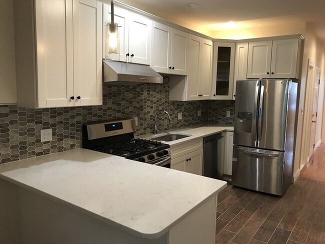 Building Photo - 6 Bispham St Unit 3