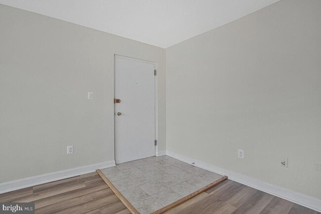 3823 Hamilton St Unidad B-204