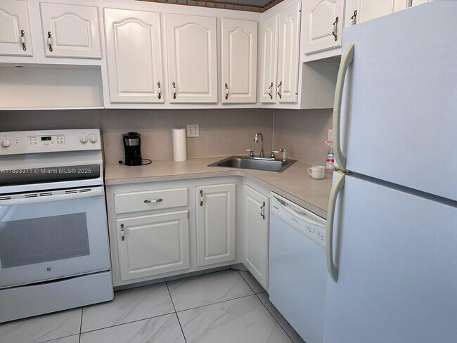 Photo - 6021 NW 61st Ave Unit 208