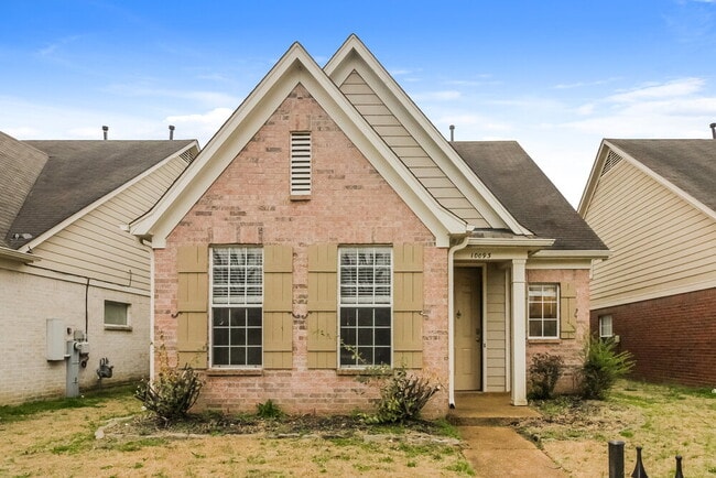 Building Photo - 10093 Woodland Hills Dr