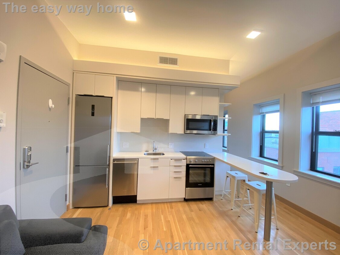 Photo - 115 Mt Auburn St