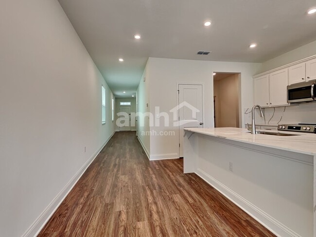 Photo - 359 Onate Cir