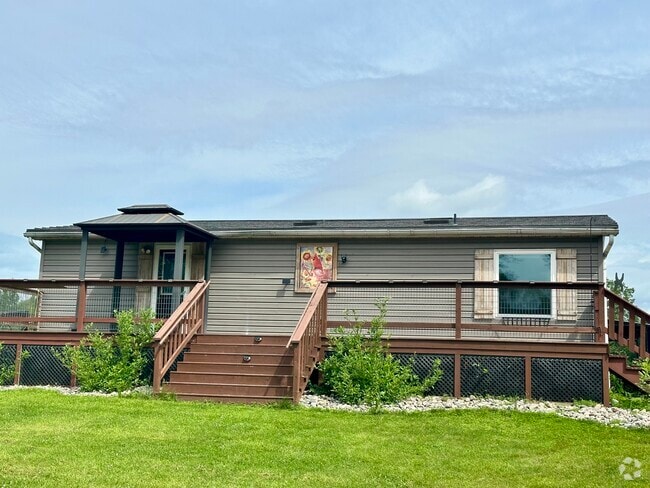 Building Photo - 7166 Sundew Rd Rental