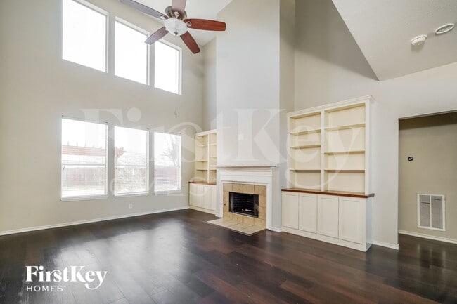 Photo - 1756 Oak Sprawl