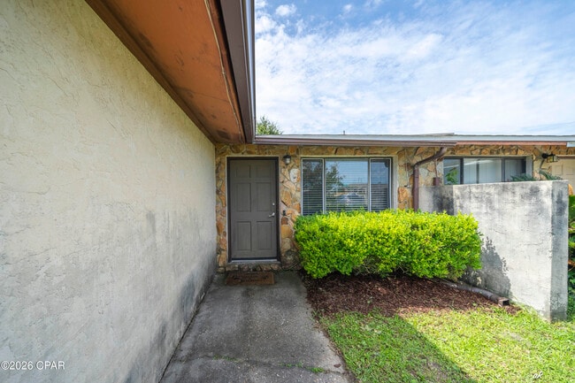 Photo - 1125 Bradley Cir