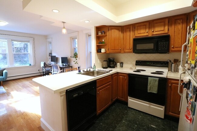 Photo - 30 Upland Rd Unit 4