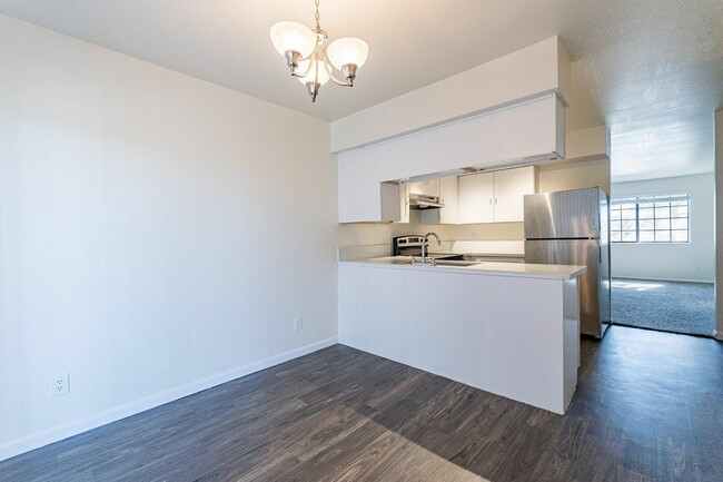Photo - Shadowbrook Apartments