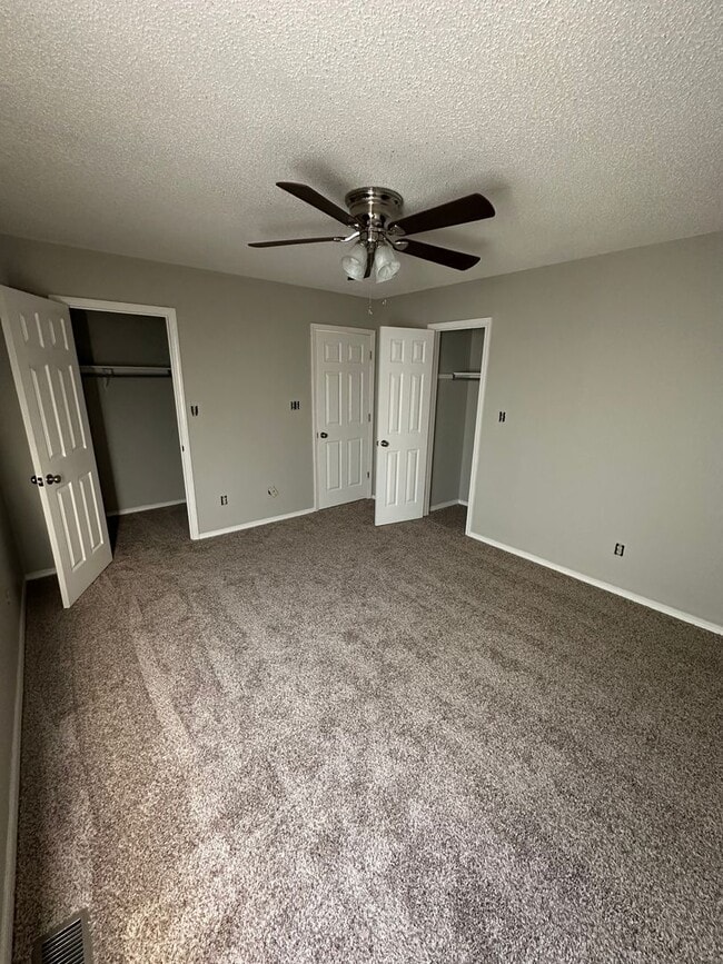 Photo - 411 Valley Dr Unit 411-2