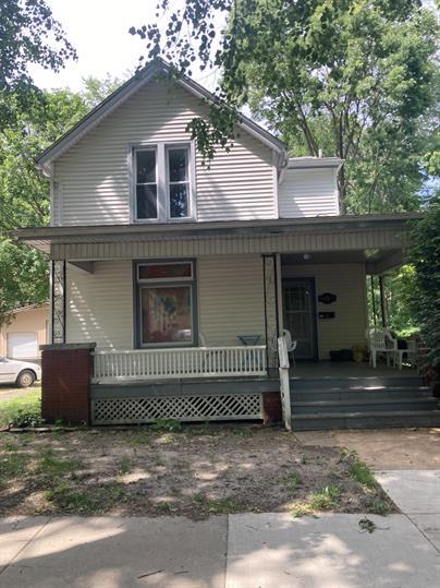 Photo - 802 W Hill St
