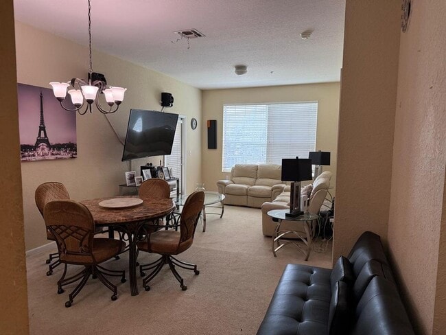 Photo - 6335 Contessa Dr Unidad 204