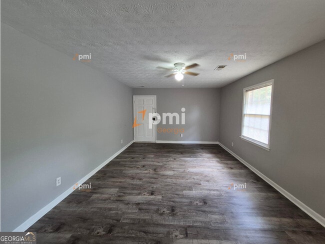 Photo - 808 Wilson Cir SW