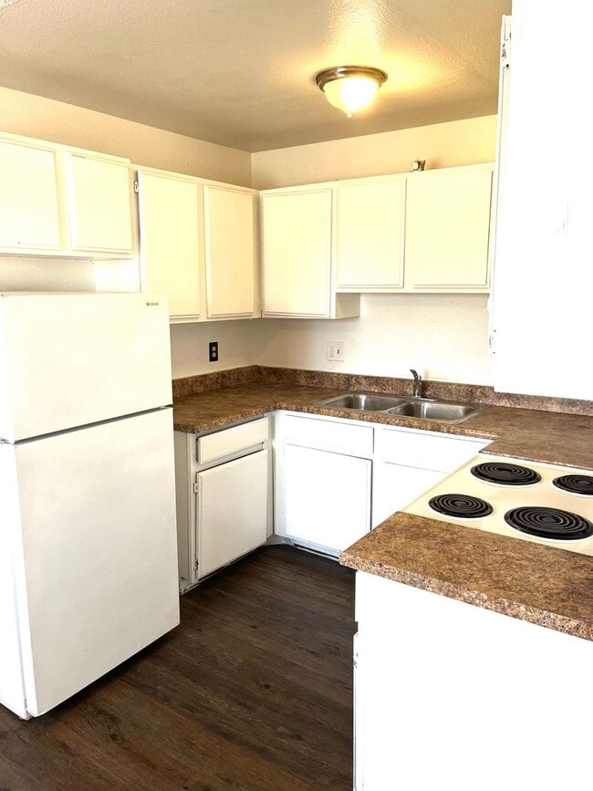 Photo - 1900 Goldfield St Unit C