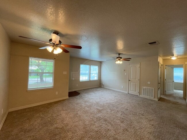 Photo - 1603 Massey St