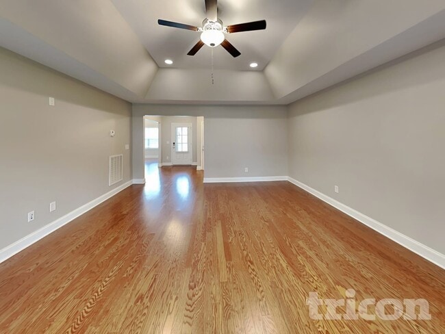 1021 Laurelwood Dr