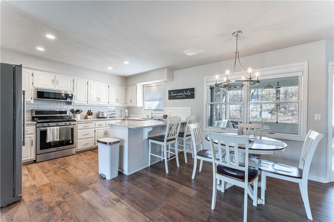 14 Everleigh Dr