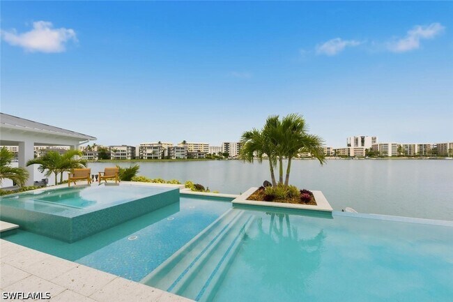 Building Photo - 200 Bahia Point