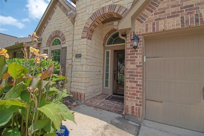 Photo - 2019 Sunset Springs Dr