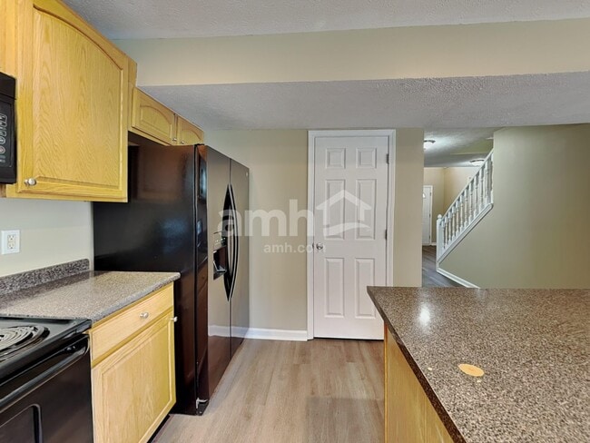 Photo - 7924 Valley Trace Ln