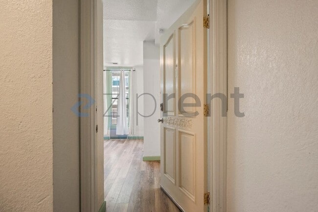 Photo - Unit 3