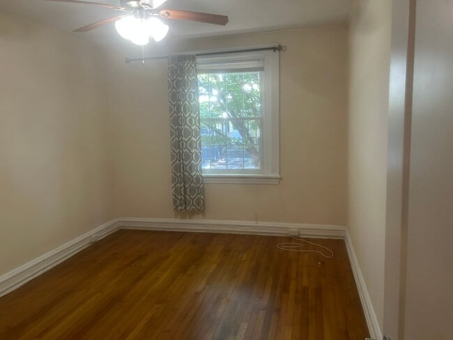 Photo - 2409 Floyd Ave Unit #2