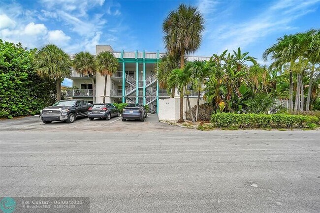 Photo - 2715 NE 49th St Condo Unit 208