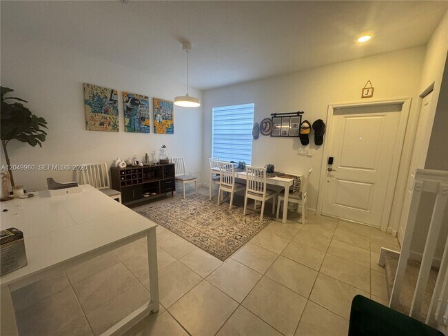 1886 SE 26th Rd
