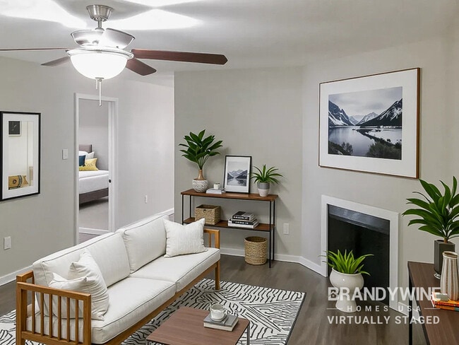 Photo - 1033 Nolan Ln