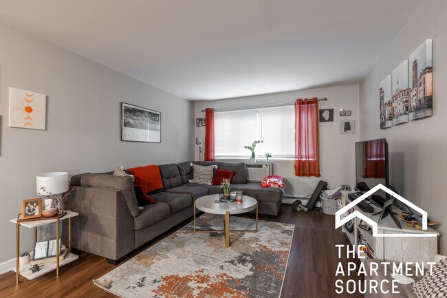 Photo - 607 W Wrightwood Ave Unit 210