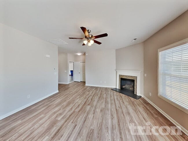 Photo - 4006 Eastside Ct