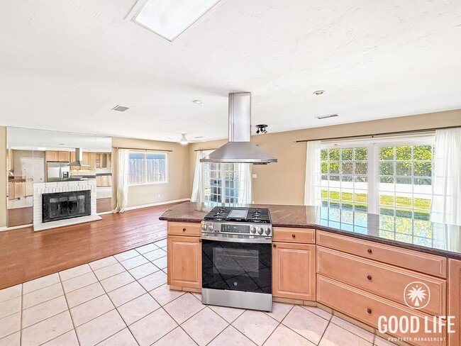 Photo - Beautiful 3B/2BA Home in University City for Rent!