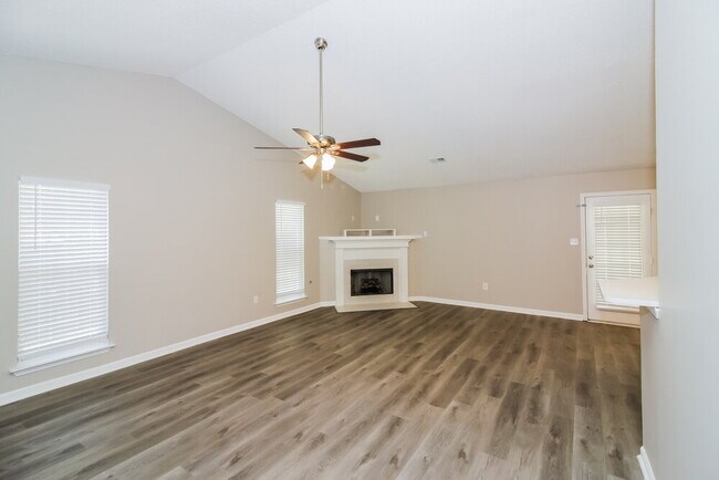 Photo - 8153 Green Valley Cove