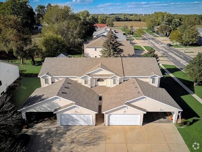 Building Photo - 700 Hilltop Dr Unit 706 Rental