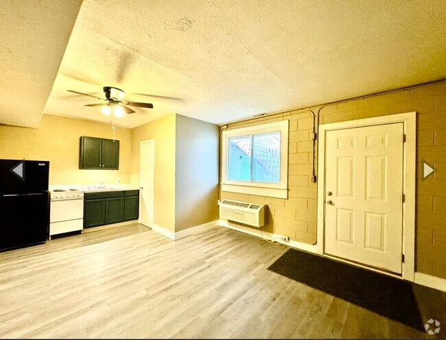Building Photo - Studio Apt All Utilities Included! Unit 05