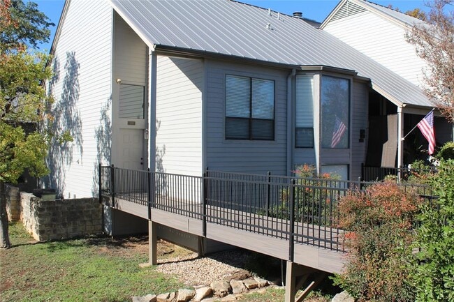 Building Photo - 108 World of Tennis Sq Unit 108C