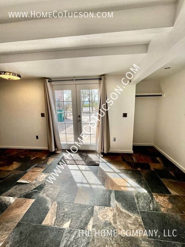 Photo - 7424 N La Cañada Dr