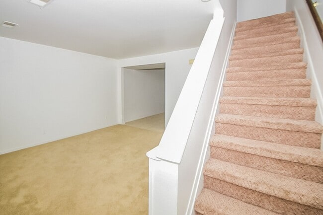 Photo - 2225 Yorktowne Dr