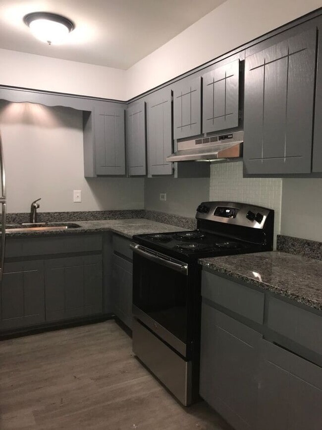 Photo - 9702 Nottingham Ave Apartment Unit 1DW