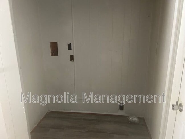 Photo - 168 Red Head Ln