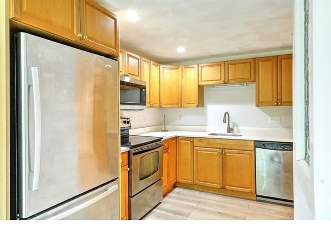 Photo - 103 Walnut St