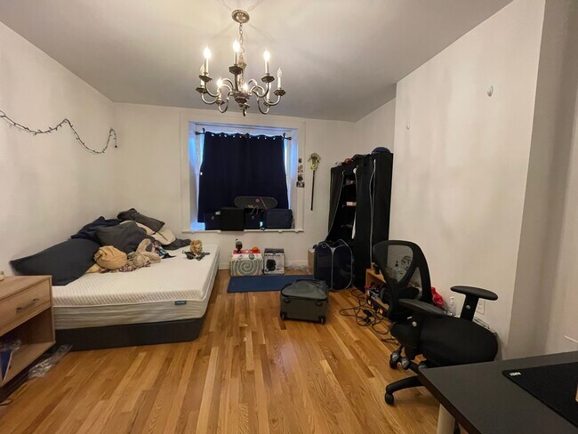 Photo - 682 Parker St Unit 2