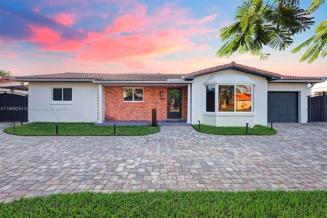 Building Photo - 1804 SW 102nd Ct