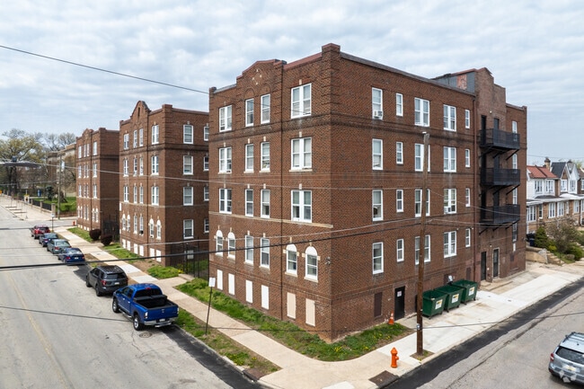Photo - Oak Lane Court Apartments