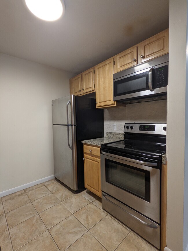 Photo - 222 Babcock St Unit 1C