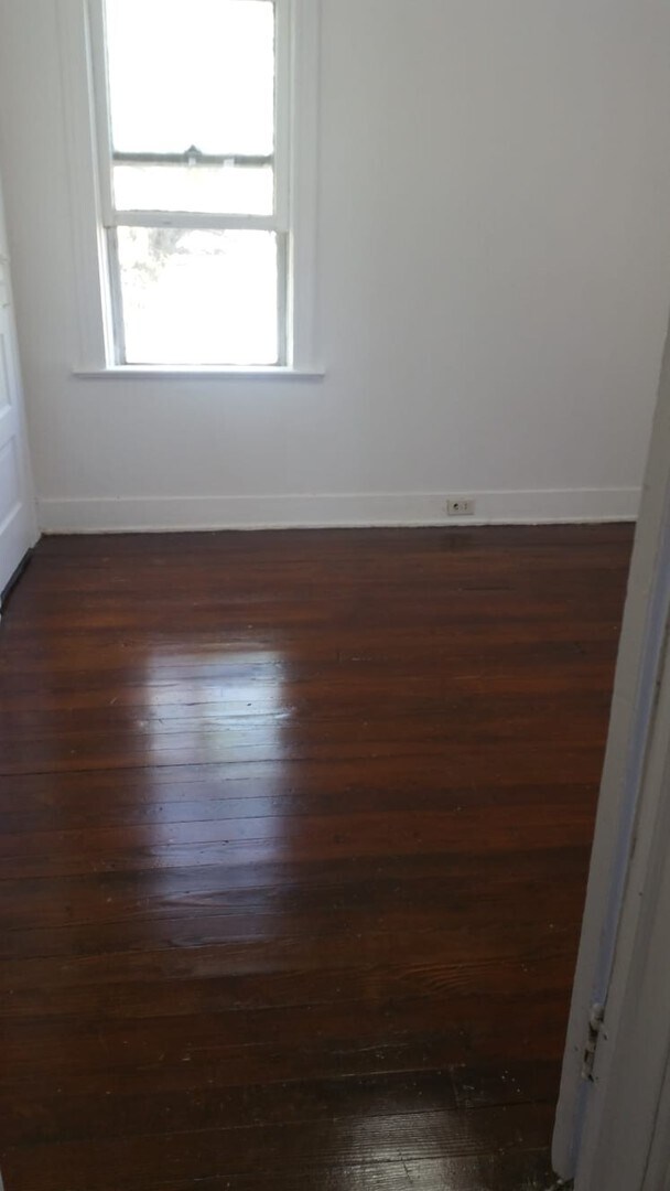 Photo - Large home for family!