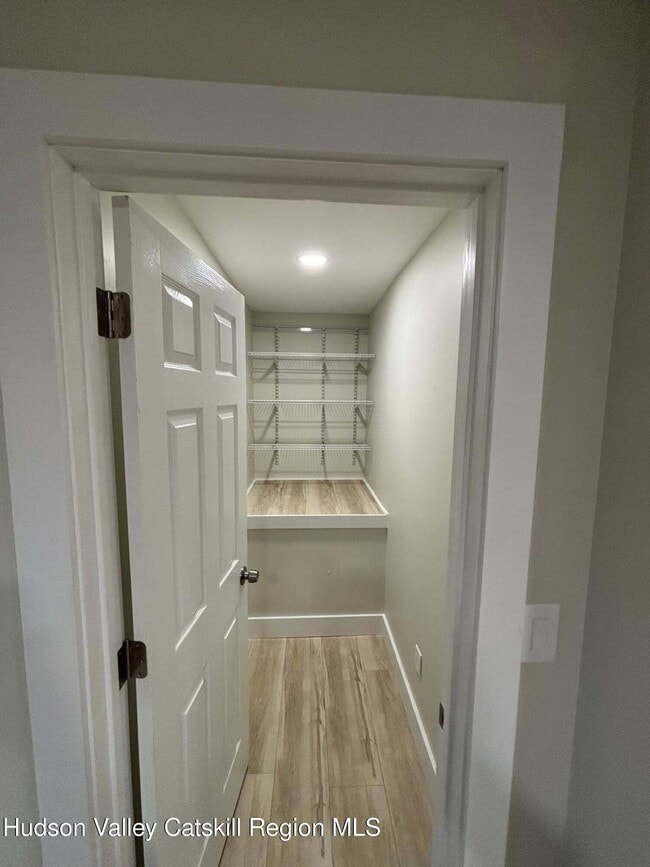 Photo - 13 Saugerties Manor Rd