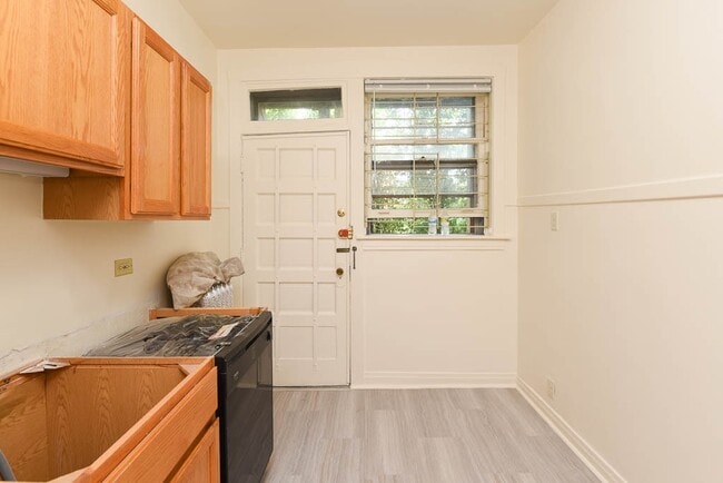 Photo - 3508 N Wolcott Ave Unit 1