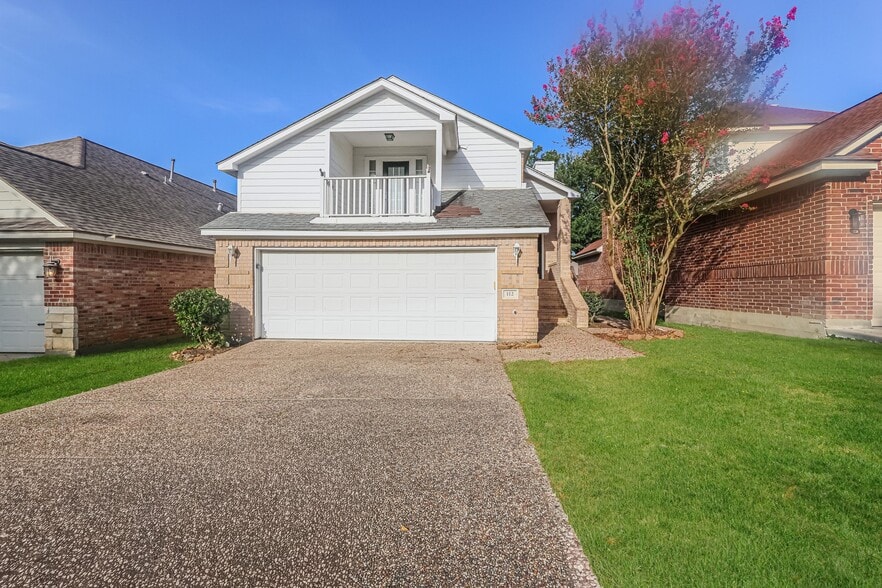 112 Golfview Ct