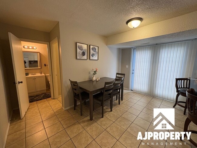 Photo - 4620 S Louise Ave Unit 4620 S. Louise Ave.