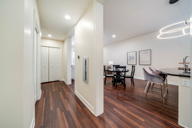 Square 204 - Peregrine Square