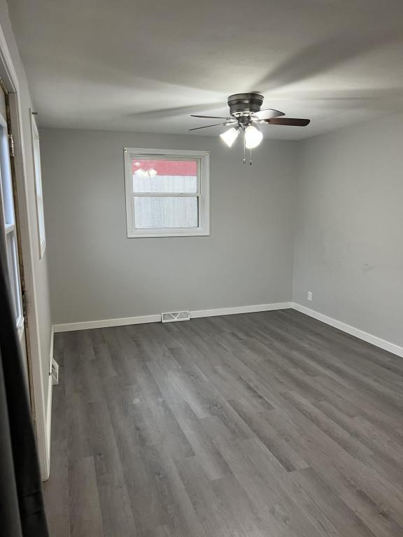 Photo - 210 Davis St